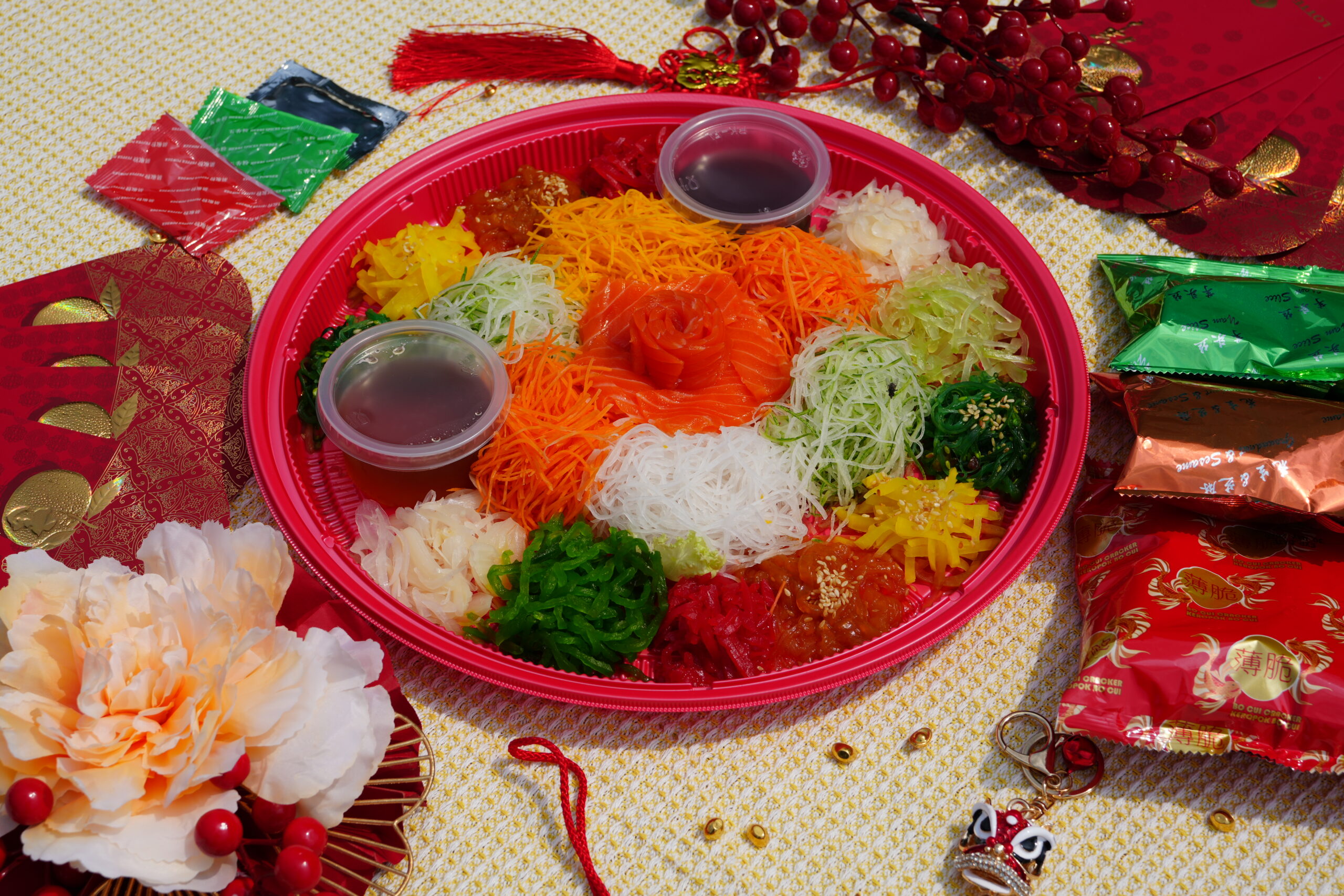 Red BX-RP Round Platter for CNY Yee Sang Packaging