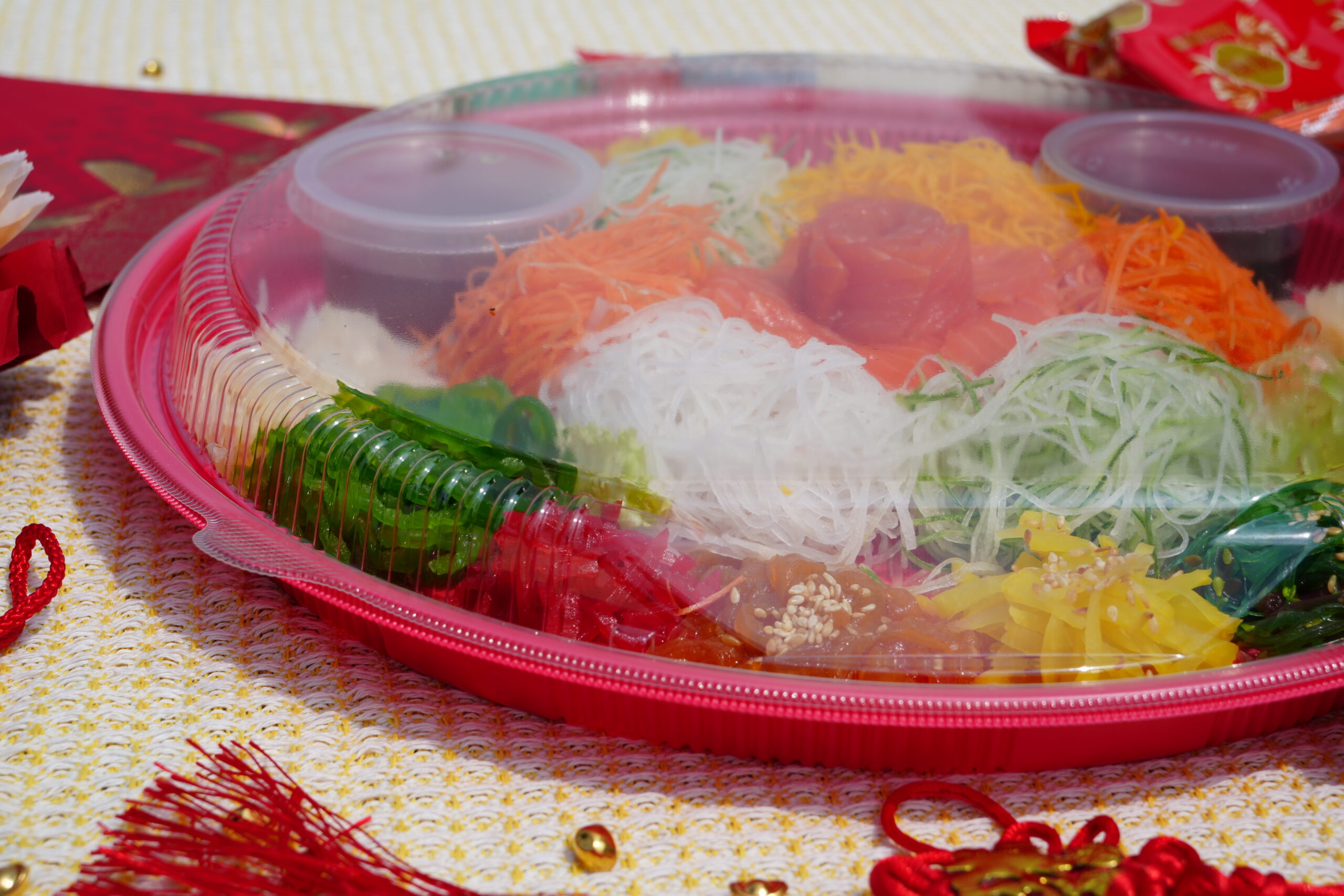 Red BX-RP Round Platter for CNY Yee Sang Packaging