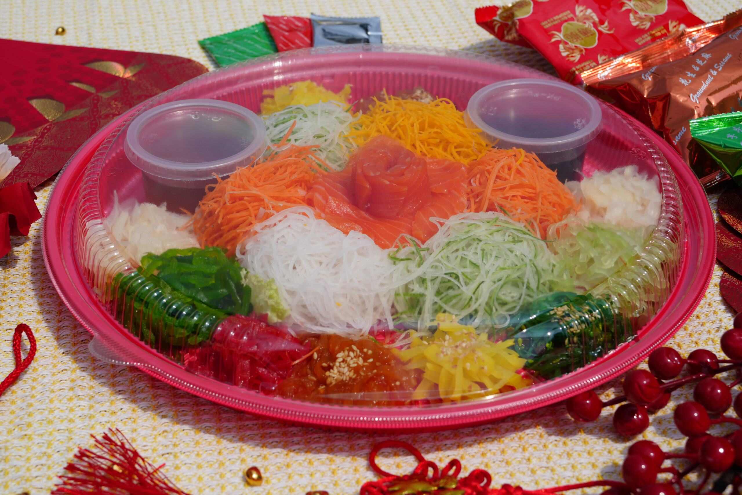 Red BX-RP Round Platter for CNY Yee Sang Packaging